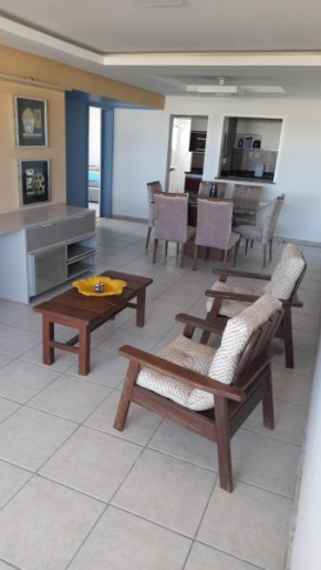 Apartamento mobiliado e equipado no Centro